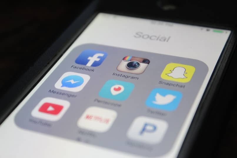 How do I unlink my social network's app? - Administrative rights