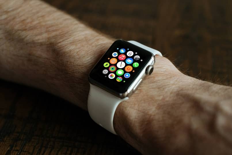 How to control calories with Apple Watch? - Active and total