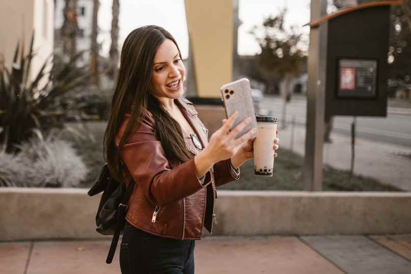 girl using mobile phone