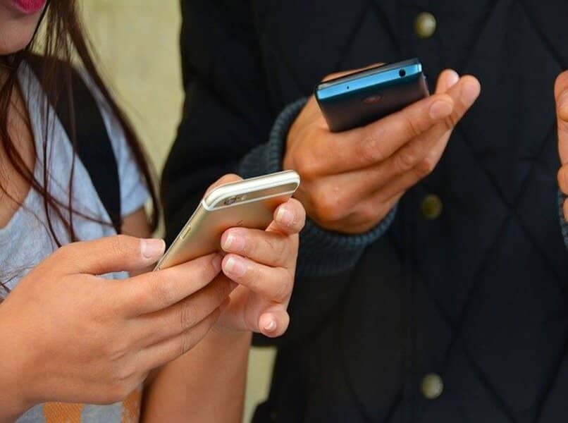 girl using mobile phone