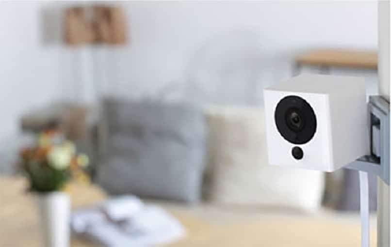 How to Modify a Wyze Camera to Be Fully Wireless - Safe